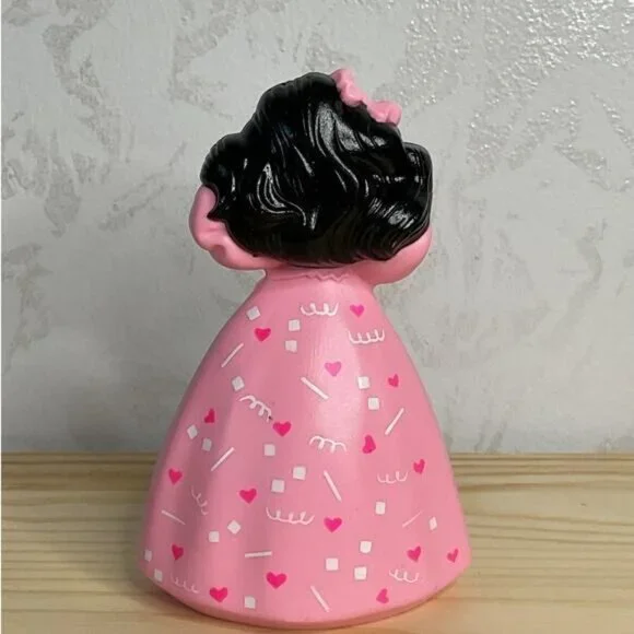 Happy Birthday Barbie 1991 McDonalds Mattel Happy Meal Cake Topper Toy - Picture 2 of 3